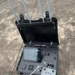 Suitcase Portable UAV FPV monitoring equipment can locate position drone and pilot comprehensive detection platform VS DJI aeroscope mobile G8 G16 detect dji autel fpv mavic 900MHz 1.2GHz 2.4GHz 5.2GHz 5.8GHz