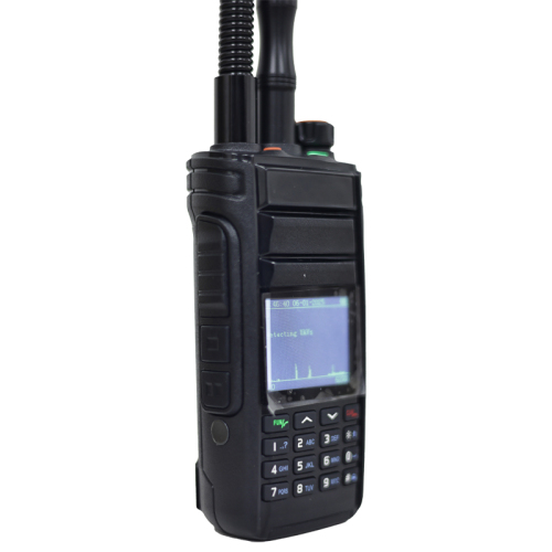 Wide Band UAV Detector 300MHz-6200MHz Two Antenna Handheld Drone Detection System Portable FPV Identify All Signal