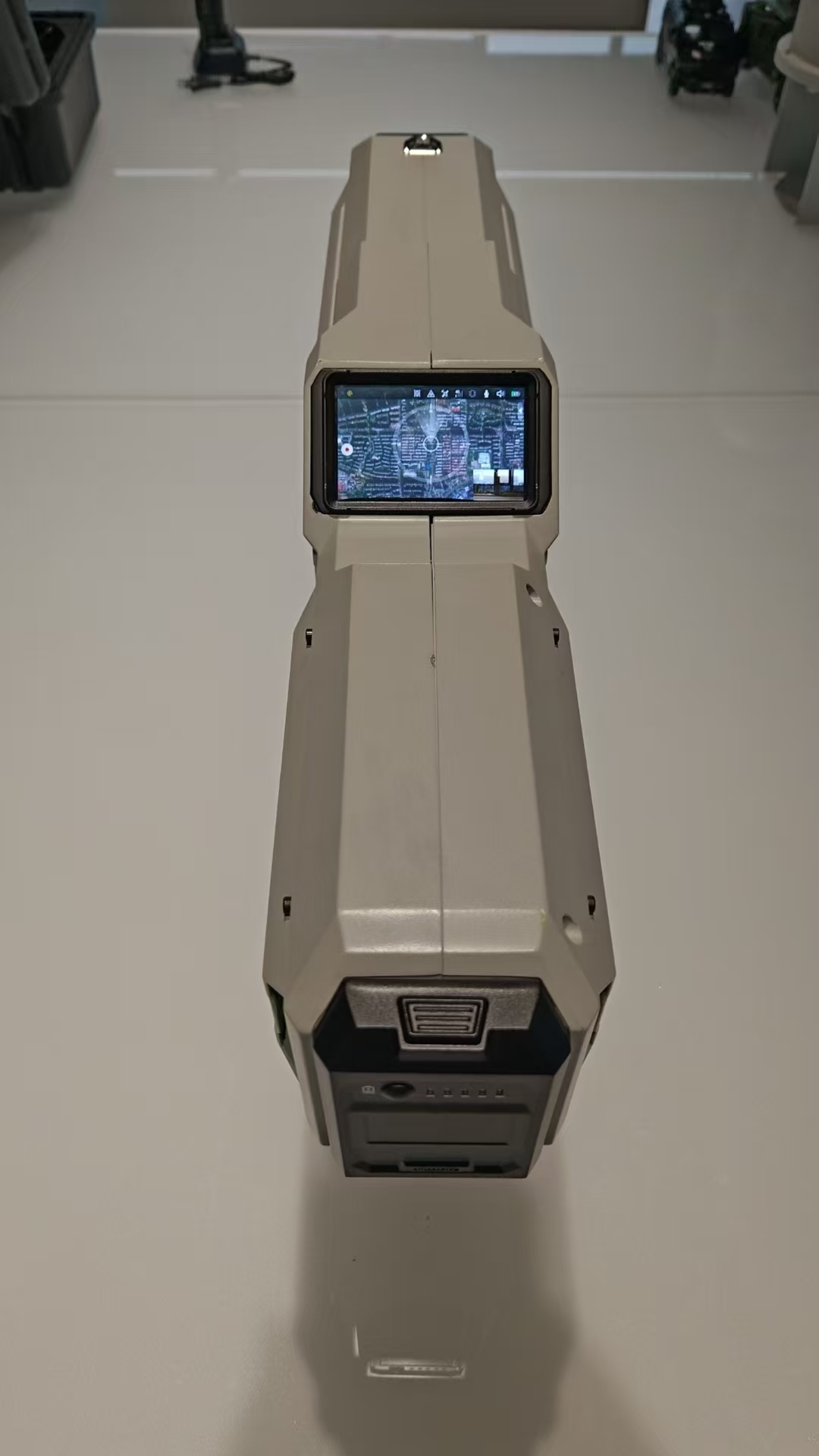 300M-6Ghz Full-Frequency Handheld Portable Anti Drone Tool: 3KM Jamming, Detection & Positioning Integrated, Compatible with 2.4G 5.2G 5.8G UAV FPV