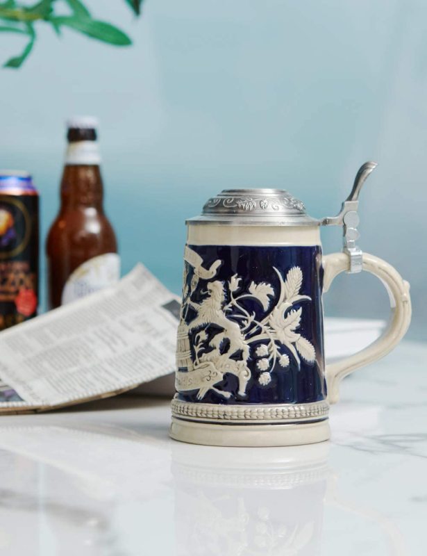 Drinking Mug with Lid