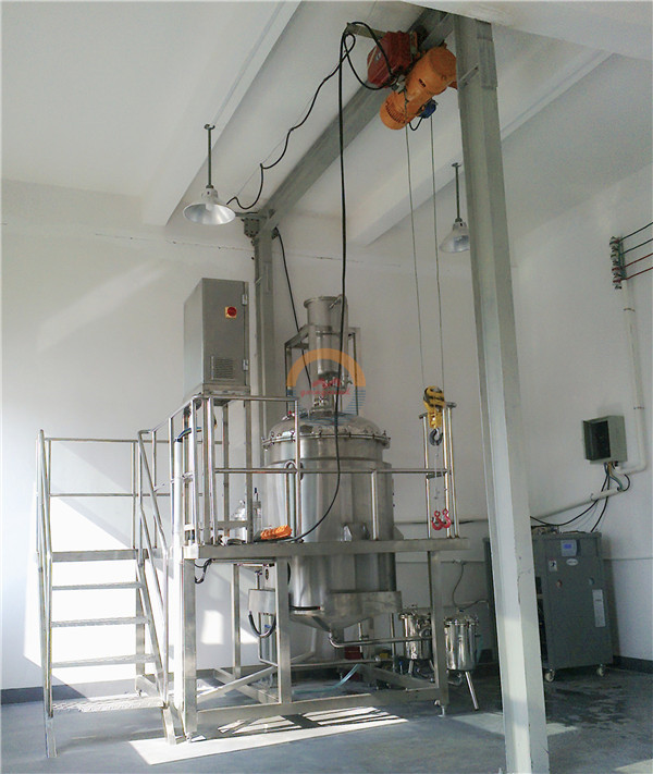 Industrial essential oil distiller 1000l 2000l 3000l 5000l rose lavender lemongrass herb flower