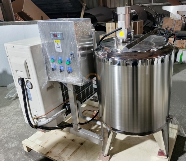Good Price Automatic Small Milk Cooling Tank 100l 200l 300l 500l Direct Cooling Milk Storage Receiving Tanks for Sale