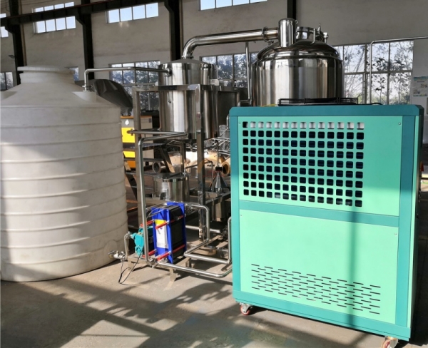 Good Price Automatic Essential Oil Steam Distillation Equipment Stainless Steel Essential Oils Distilling Unit Machine for Sale