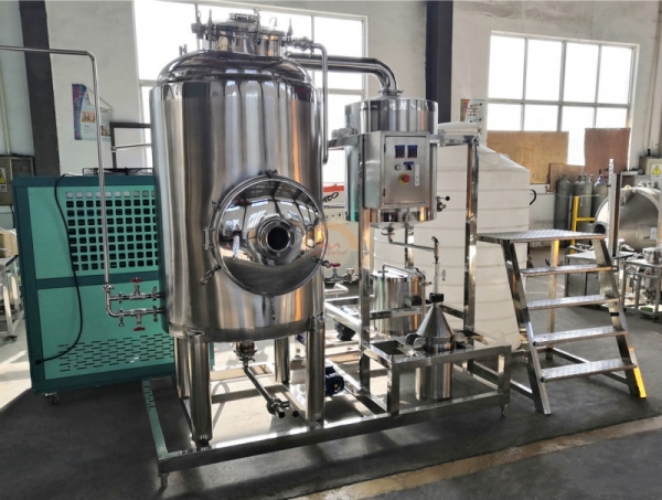 Automatic Tea Tree Essential Oil Distiller Machine Auto Tea Leaf Essential Oils Steam Distillation Extraction Equipment for Sale