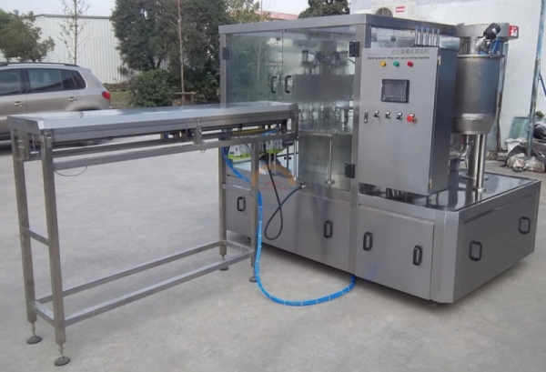 Automatic 4 Nozzles Stand up Pouch Filling and Sealing Packing Machine Auto Stand-up Spout Bag Juice Bagging Capping Machinery