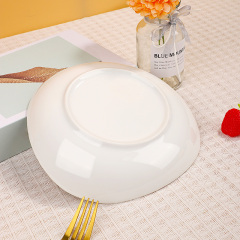 Rounded Triangle Soup Plate