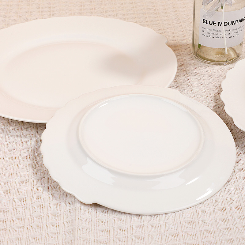 Round Lotus Dinner Plate