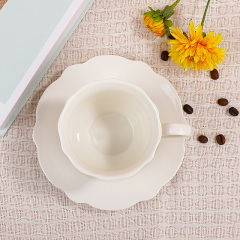 Cut Edge Saucer&Cup