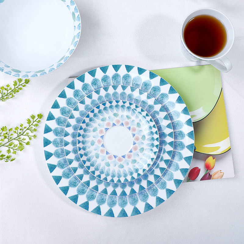 Dinner Set With Design