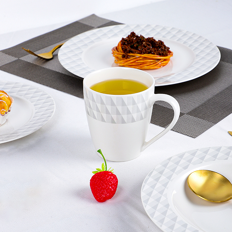 Dinner Set With Design