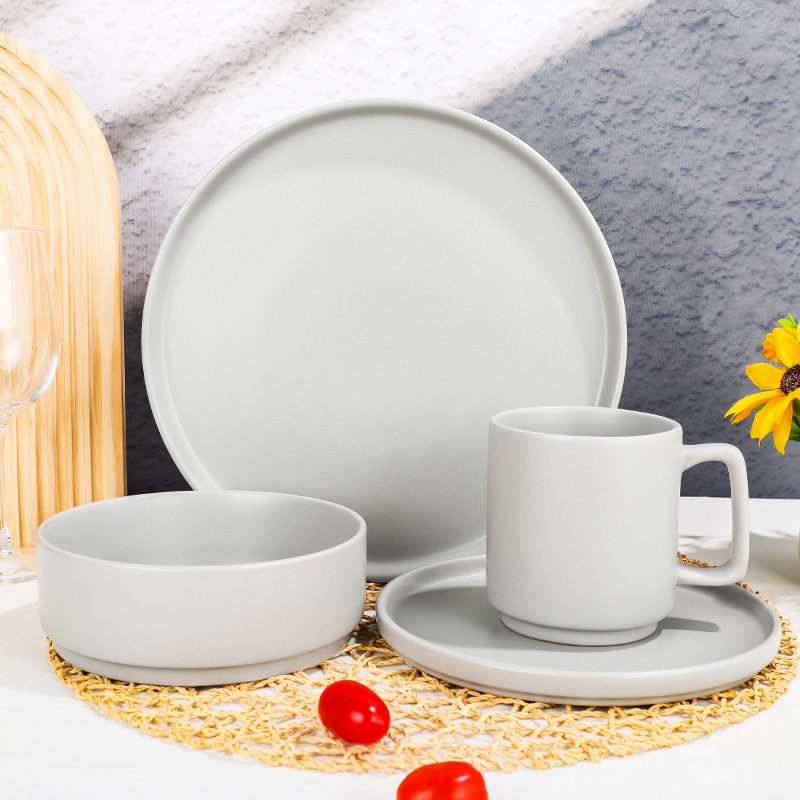 Stoneware dinner set