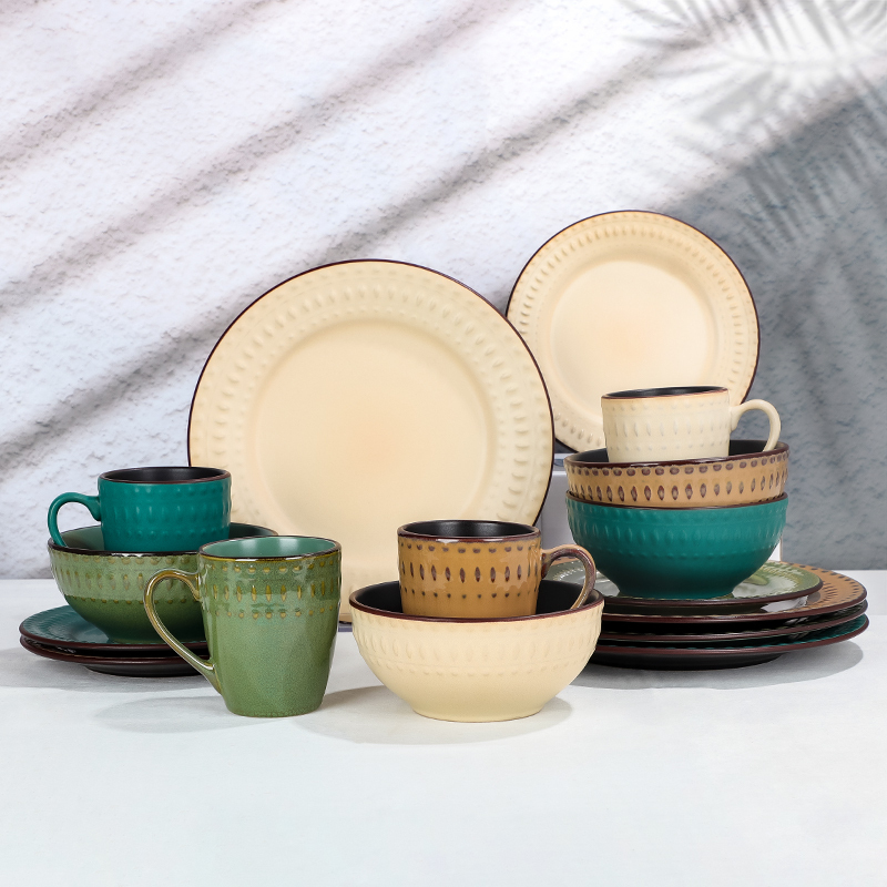 Stoneware dinner set