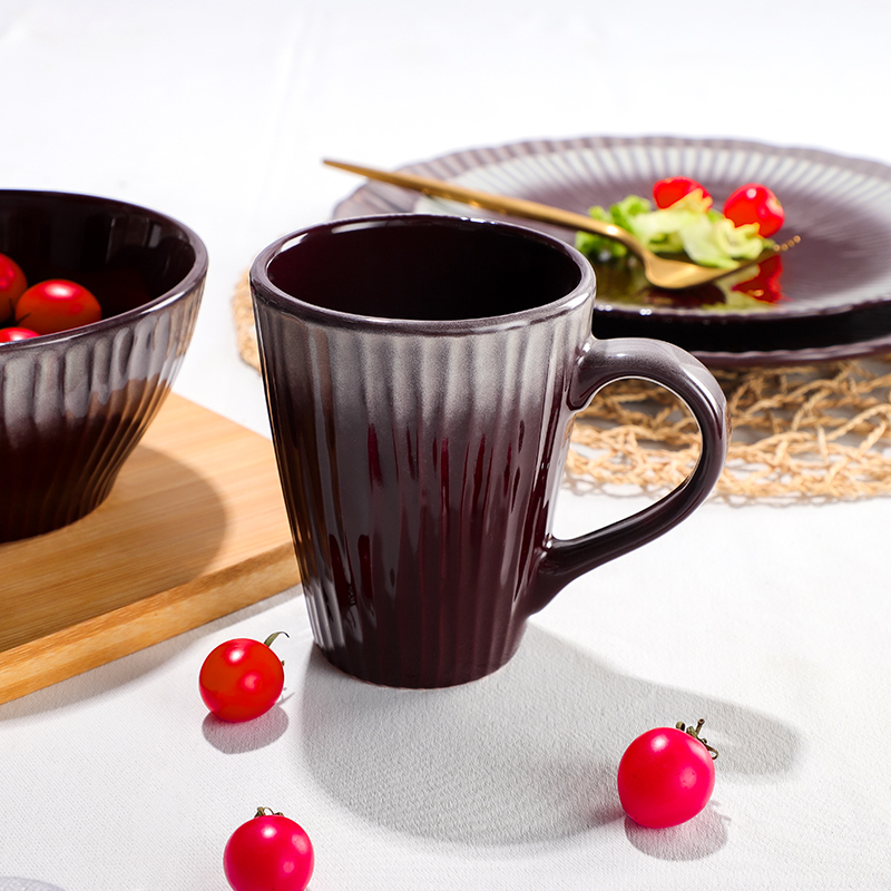 Stoneware dinner set