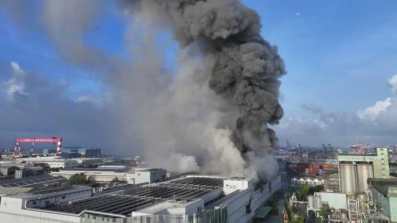 Breaking news! A super battery factory in Taiwan exploded.