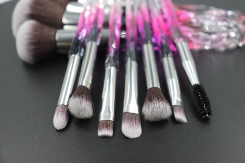 M1102 White gray fur powder black crystal handle