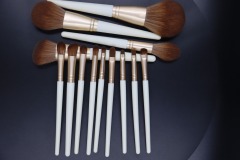 M1301 Red Brown White Handle Makeup Brush Set