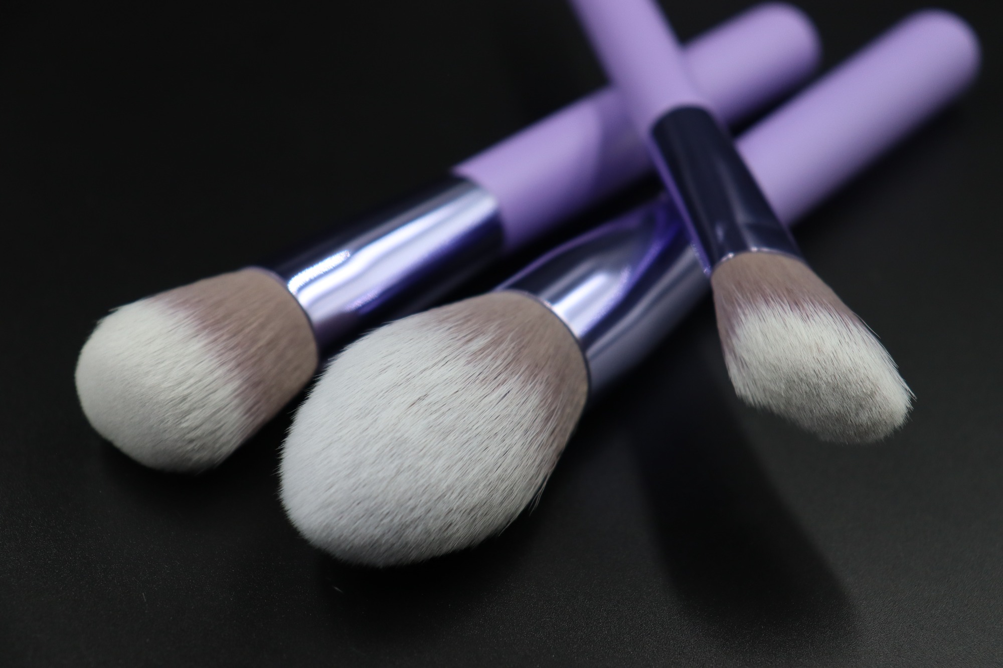 M1302 White Hair Taro Purple Handle Makeup Brush Set