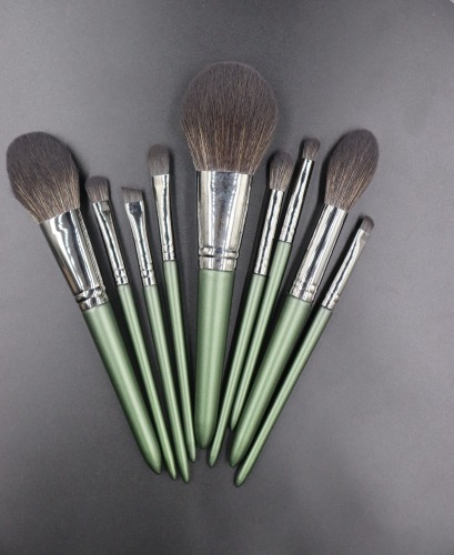 M902 Tan Hair Silver Feerules Green Handle Makeup Brush Set