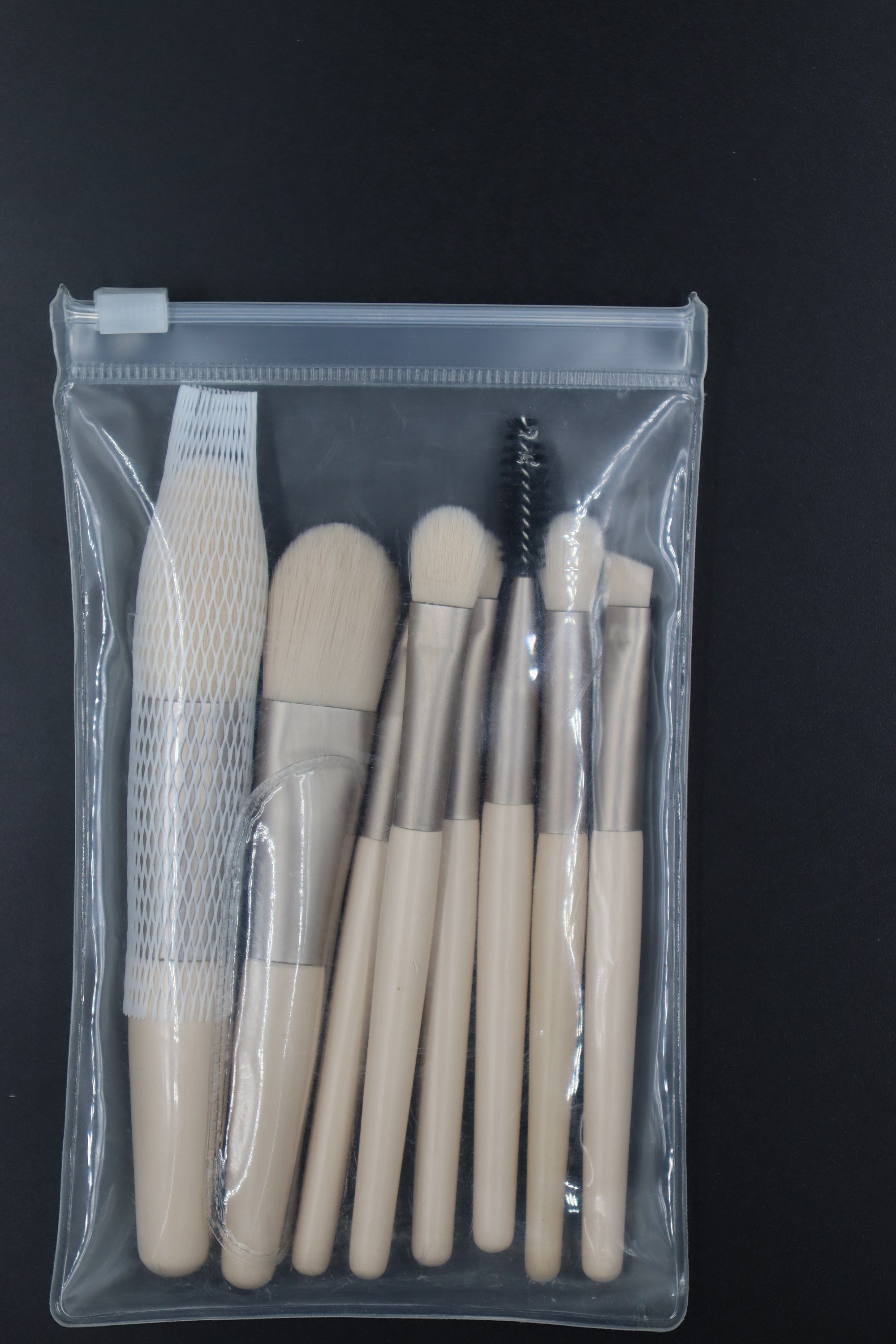 M803 Milk White Short Brush Travel Brush Set