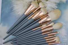 M1501 Beige Hair Sky Blue Handle Makeup Brush Set