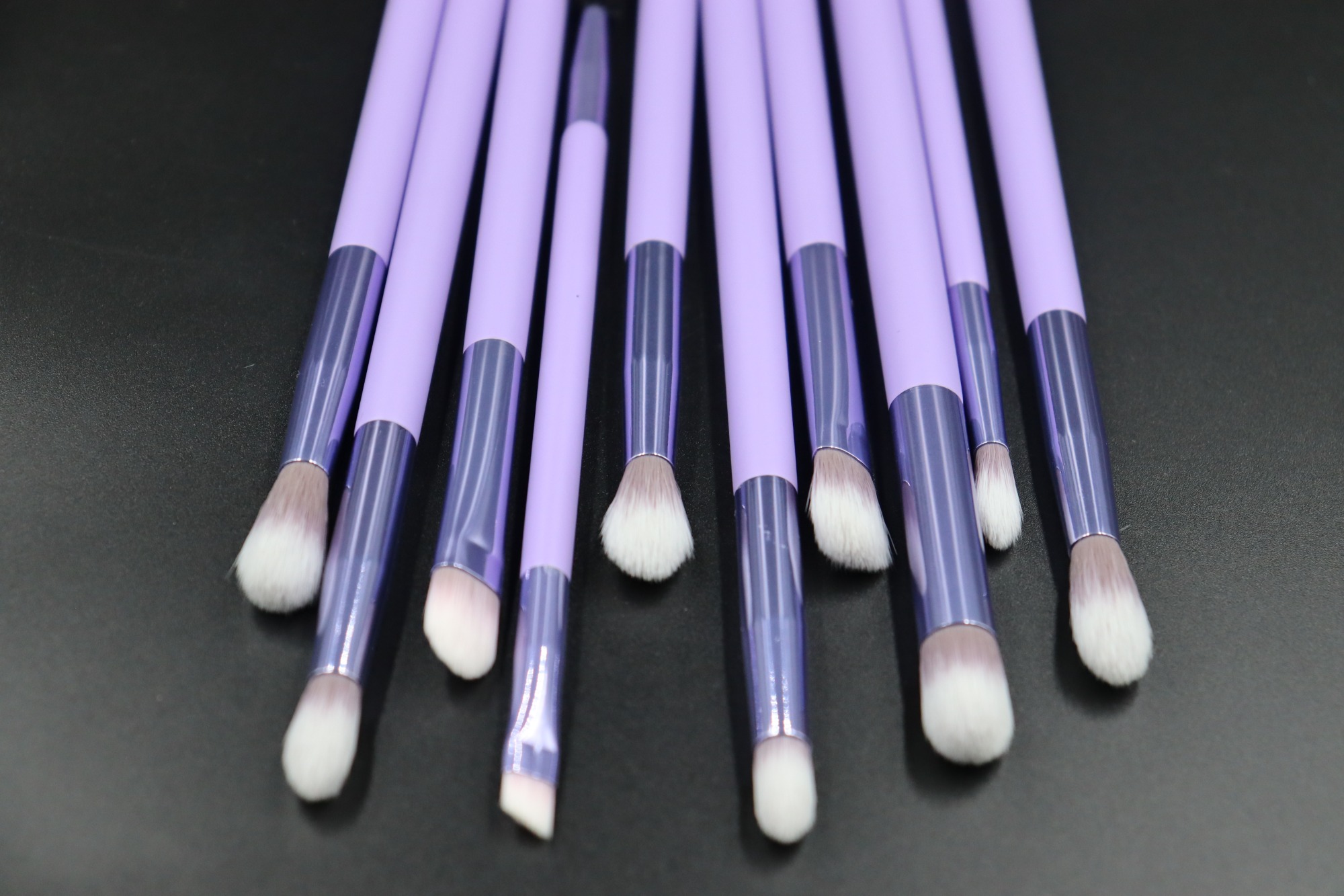 M1302 White Hair Taro Purple Handle Makeup Brush Set