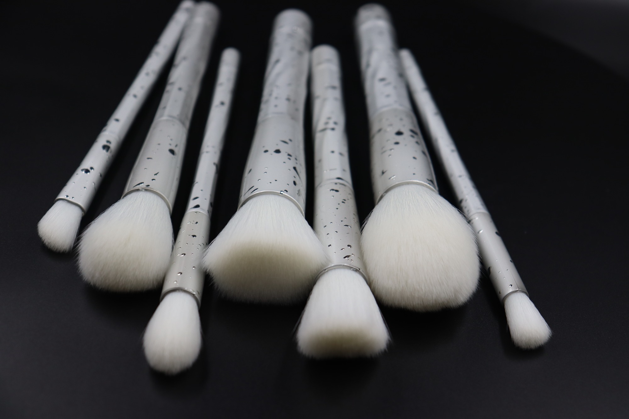 M705 White hair silver star handle