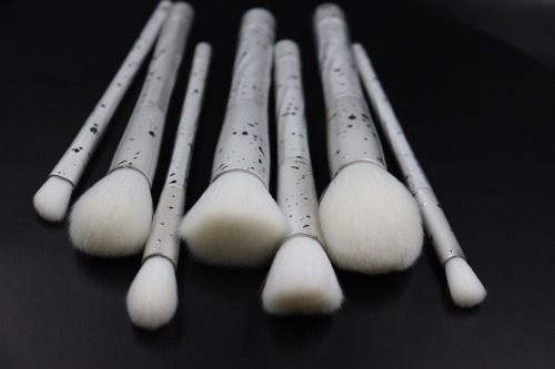 M705 White hair silver star handle