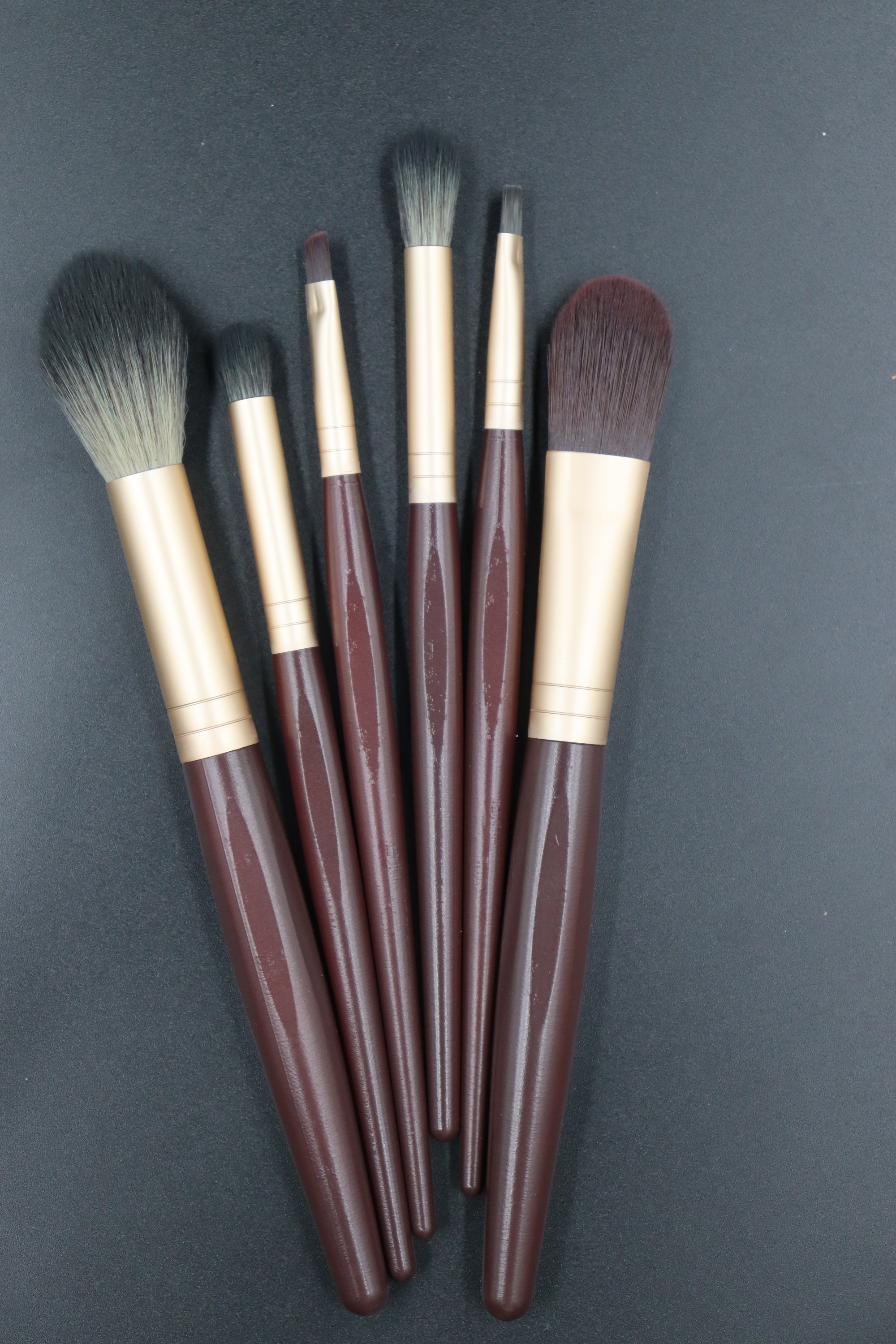 M801 White-green gradient hairy red-brown handle