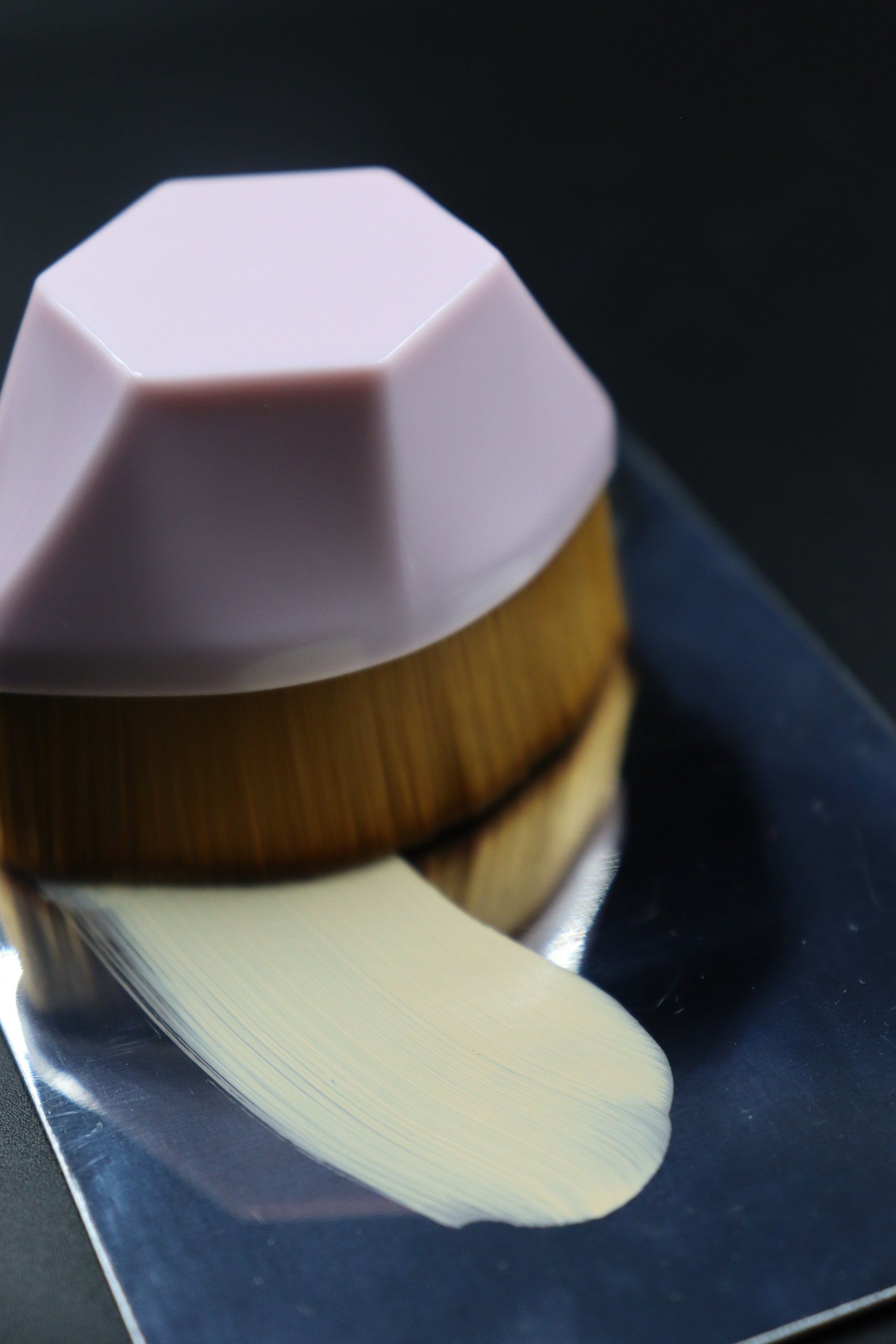 MF003 Iron shape foundation brush can be customized color