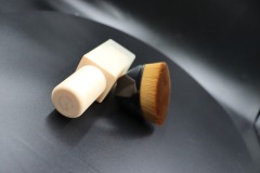 MF003 Iron shape foundation brush can be customized color