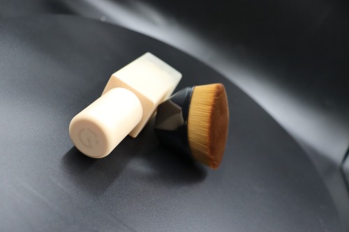 MF003 Iron shape foundation brush can be customized color