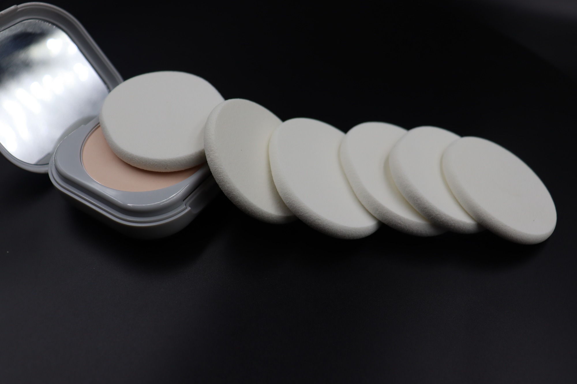 MC004Custom-made round square latex models of various sizes for dry and wet dual-use makeup artists