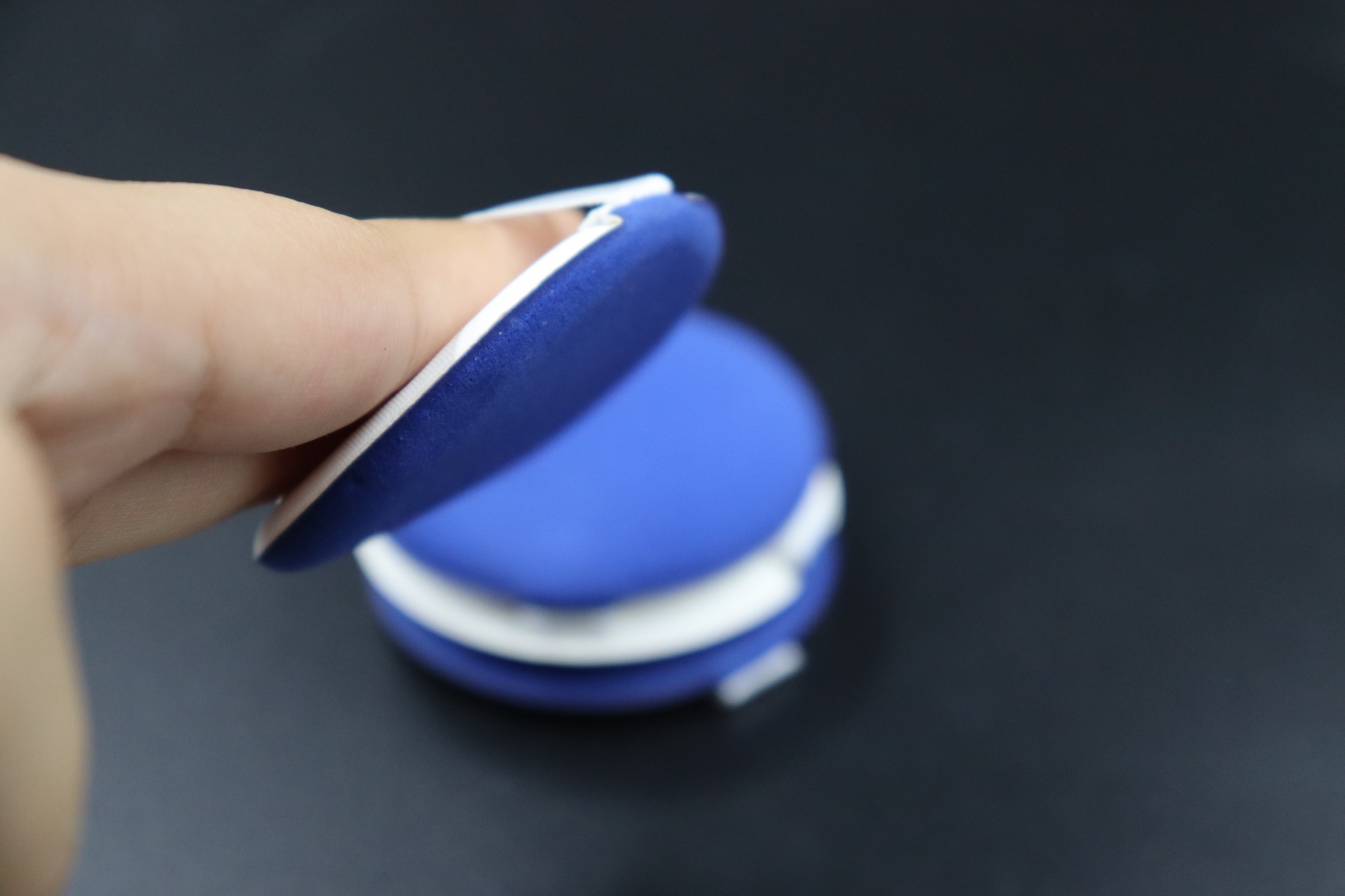 MC003Manufacturers take the amount of new leather air cushion powder puff do not eat powder dry with skin