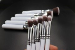 MEIKCO makeup brush set premium synthetic powder foundation contour blush concealer eye shadow blending liner make up brush kit white color