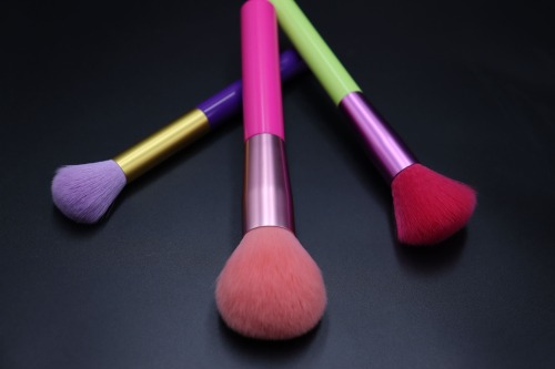 MEIKCO full color Makeup Brushes 14 Pcs Colourful Makeup Brush Set Synthetic Kabuki Foundation Blending Face Powder Blush Concealers Eyeshadow Rainbow Make Up Brush Set