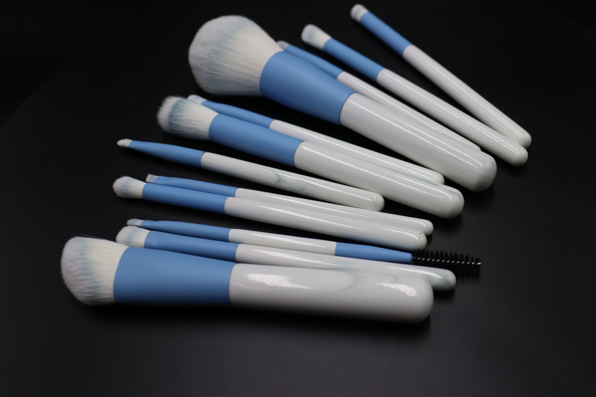 M1206 12Pcs Premium Synthetic Kabuki Eye Shadows Make Up Brushes, Eyeliner Brushes Blending Face Powder Blush Cosmetics Brushes Tool Kit