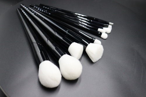 MEIKCO Professional Makeup Brushes Wooden Handle Cosmetics Brushes Foundation Concealer Powder Face Eye Make up Brushes Kit, Black