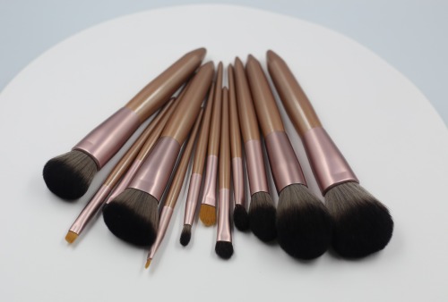 M1209 High-end textured 12 rose gold handle loose powder brush foundation brush eye shadow brush