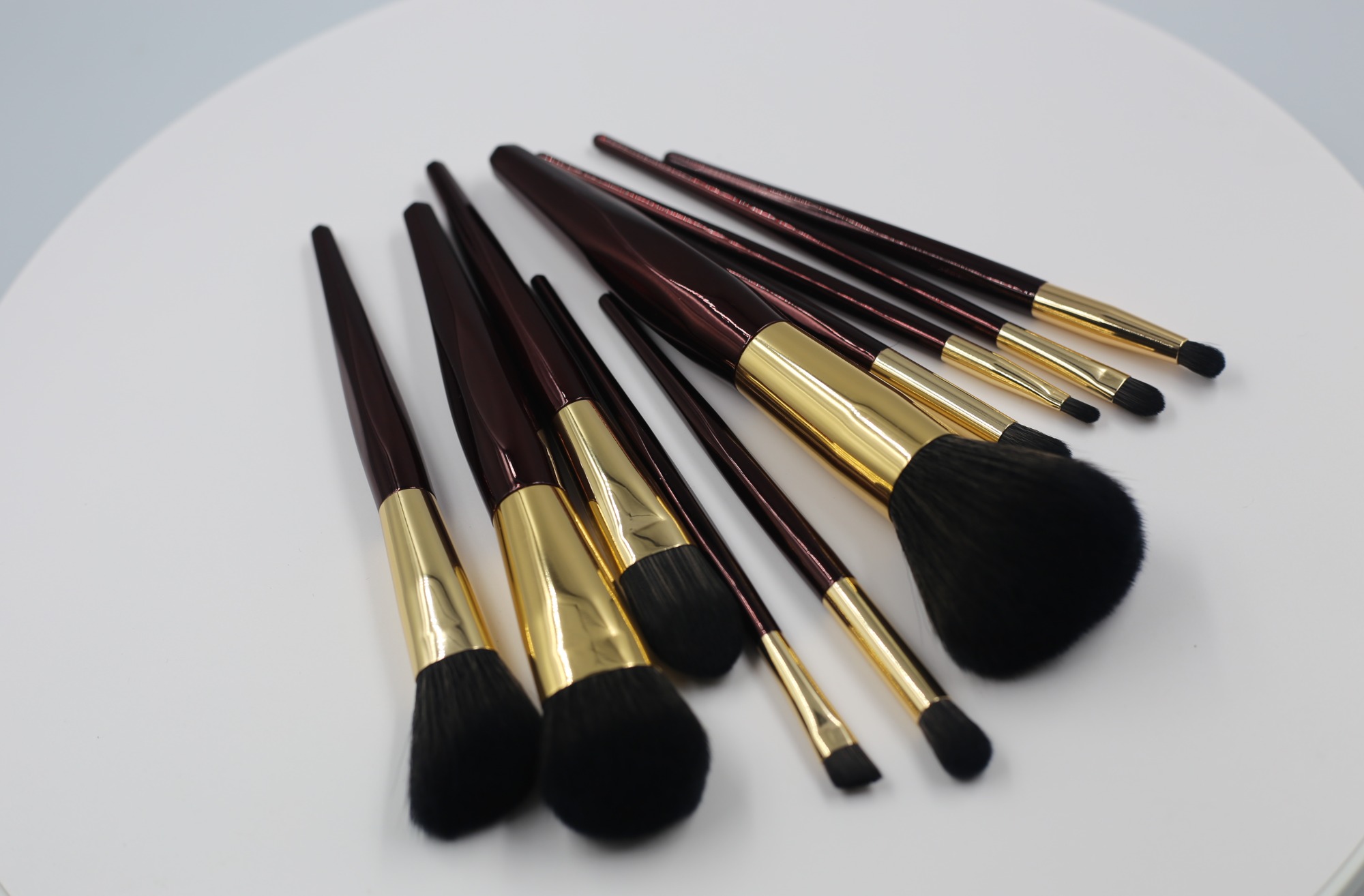 M1015 Dark Brown Hair Gold Tube Wine Red Rhombus Makeup Brush Handle
