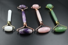 Firming facial skin jade roller face-lifting instrument