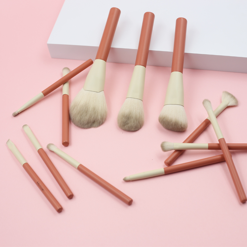 M1204 White Hair Sky Blue Gradient Handle Makeup Brush Set White Hair Pink Gradient Handle Makeup Brush Set