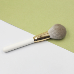 Customized large loose powder brush with logo feels good and ultra-light