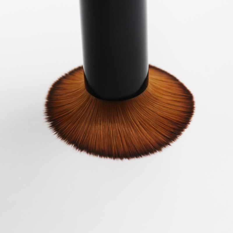 Portable mini foundation brush with opp packaging can be customized ogo