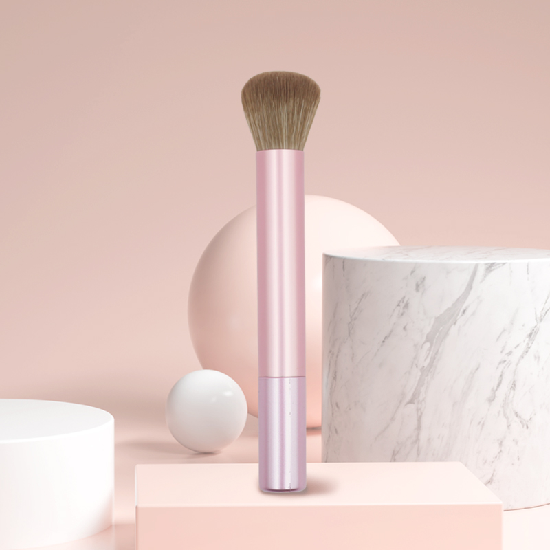 Simple Fashion Blush Brush in Rose Gold Pencil