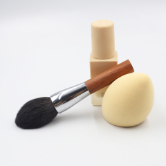 Squirrel hair animal hair with strong grasping ability and loose powder brush