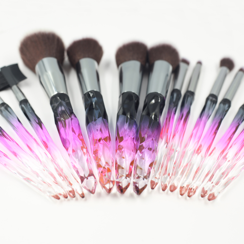 M1503 Crystal series makeup brushes can be customized with various rose crystal gradient handles
