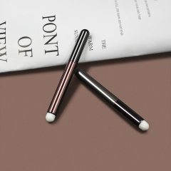 High quality round lip brush with wooden or plastic handle