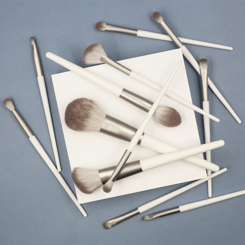 12pcs high quality grey tube wooden handle thickened aluminium tube grey synthetic hair makeup brush