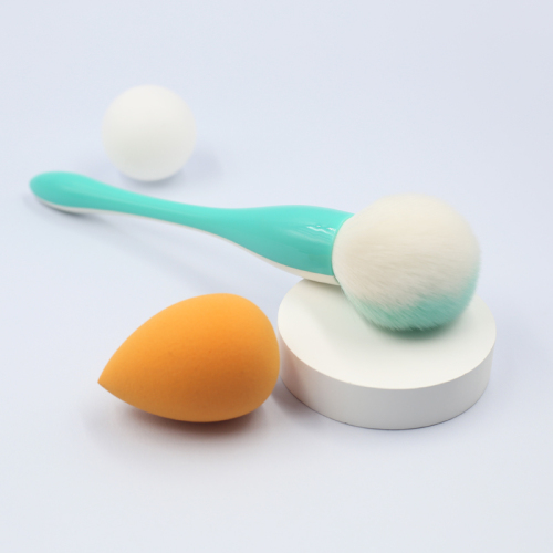 High quality cyan and white two-color handle reinforced aluminum tube synthetic hair foundation makeup brush