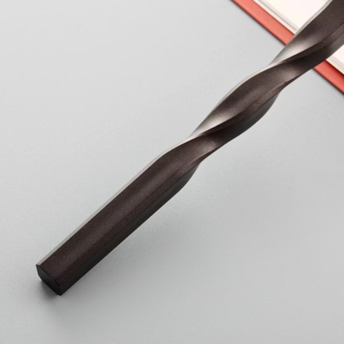 MB012 Customized plastic spiral handle blush brush with square bristles and strong powder-grabbing ability